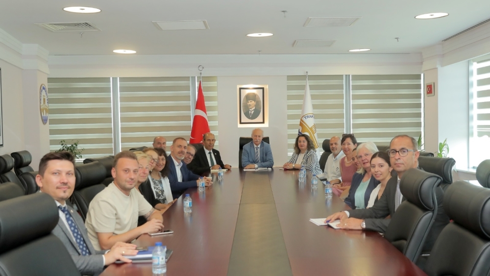 EDİRNE’NİN KARDEŞ ŞEHRİ LÖRRACH’TAN GELEN HEYET, TÜ’YÜ ZİYARET ETTİ